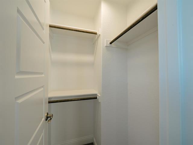 Building Photo - 7613 Regal Ln