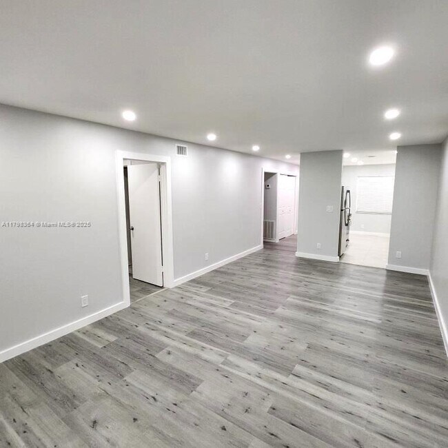 Building Photo - 1335 NW 94th Way