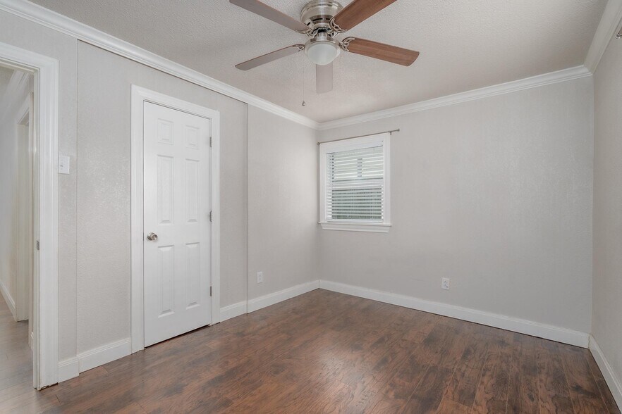 Building Photo - 3042 S 28th St