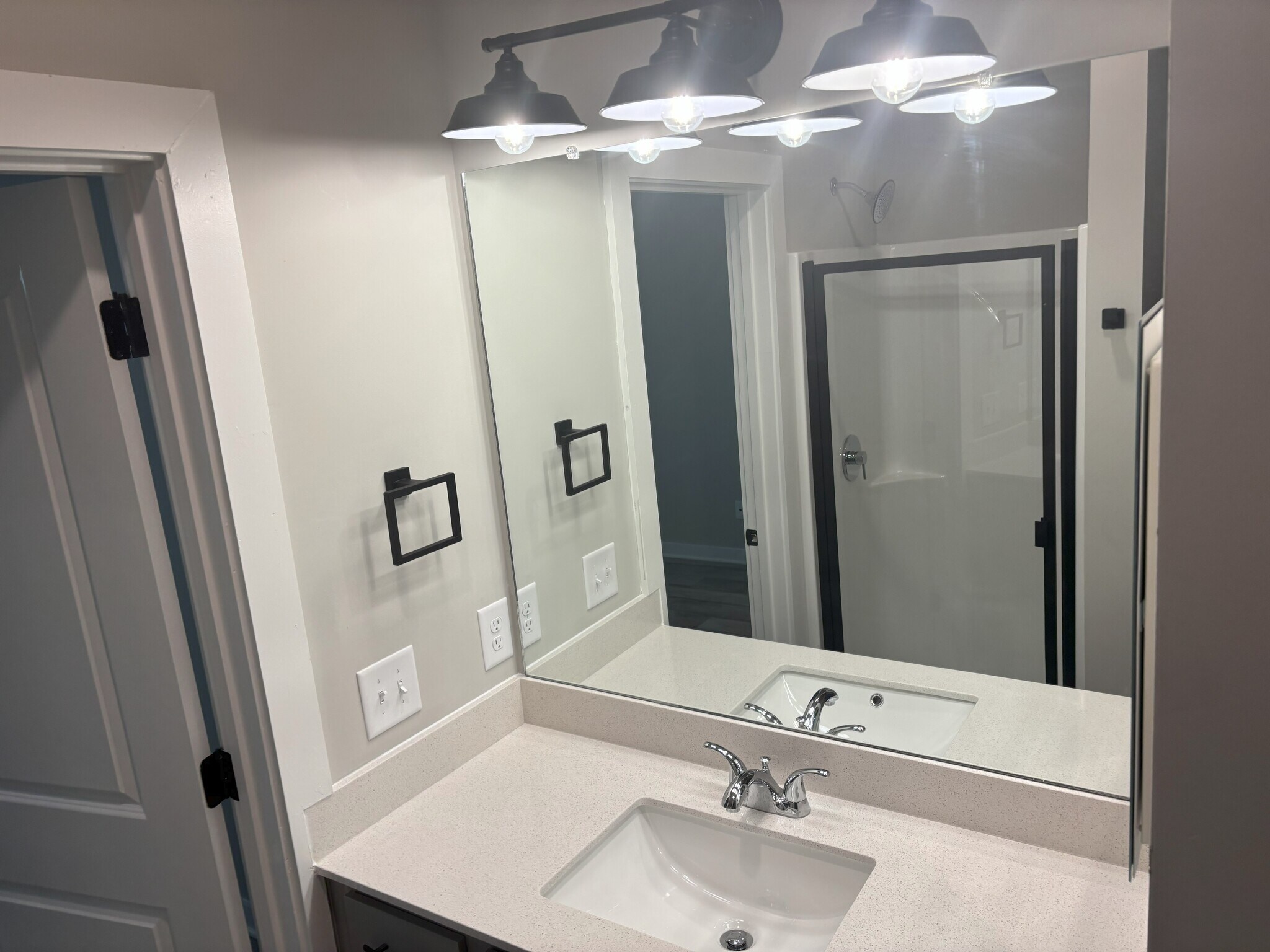 Building Photo - 439 Hobbs Ave