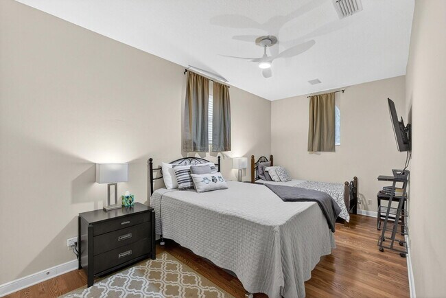 Building Photo - 8381 Egret Lakes Ln