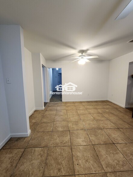 Building Photo - 2125 Bixler Cir