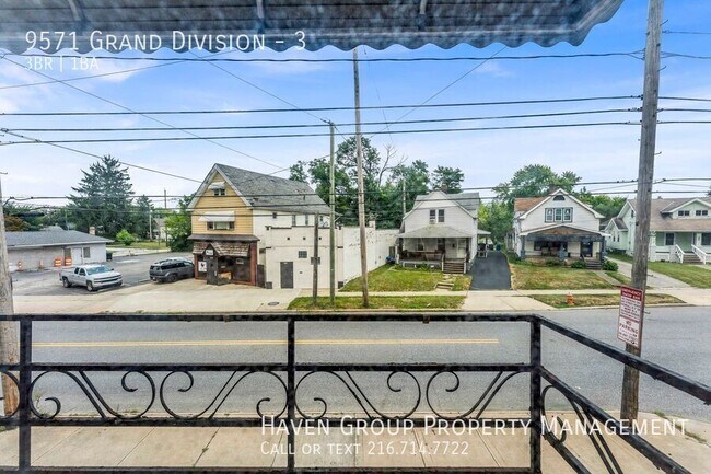 Building Photo - 9571 Grand Division Ave