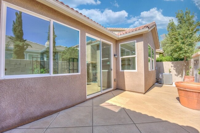 Building Photo - Spacious 3-Bedroom Home with a Backyard in Harlan Ranch Community!