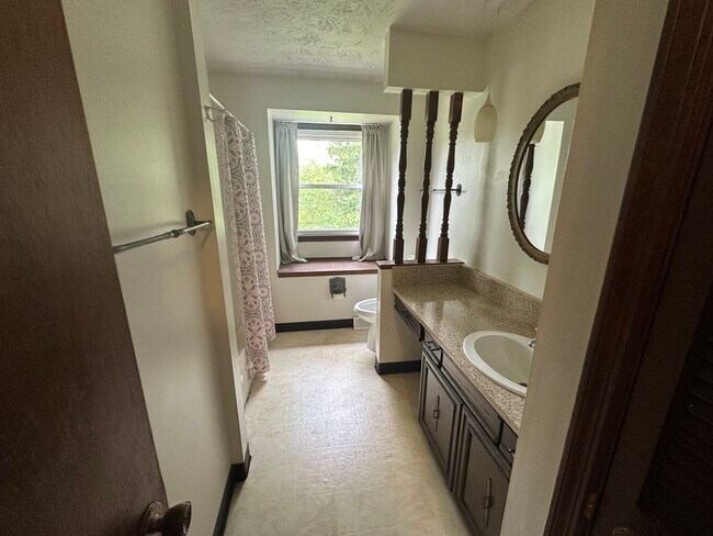 Building Photo - 2BD Duplex Jackson Township - Canton