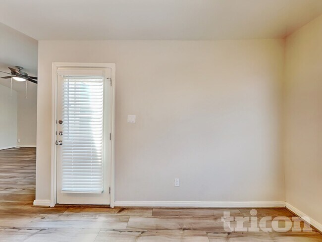 Building Photo - 5803 Zoey Wy