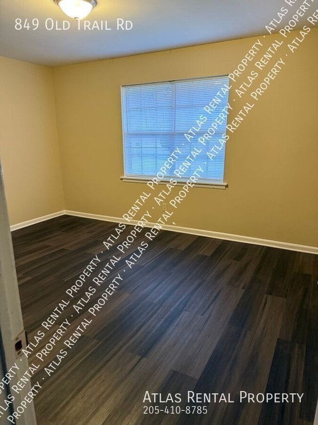 Building Photo - 849 Old Trail Rd