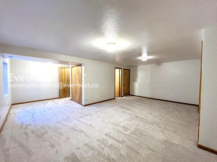Building Photo - 2650 Cornwall Ct