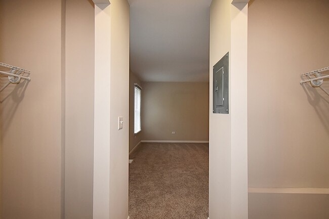 Building Photo - 1191 Meadow Ln