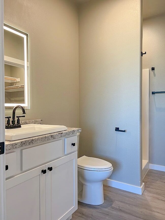 Building Photo - Pet Friendly 2 bed/ 2 bath unit at Soldier Ridge!