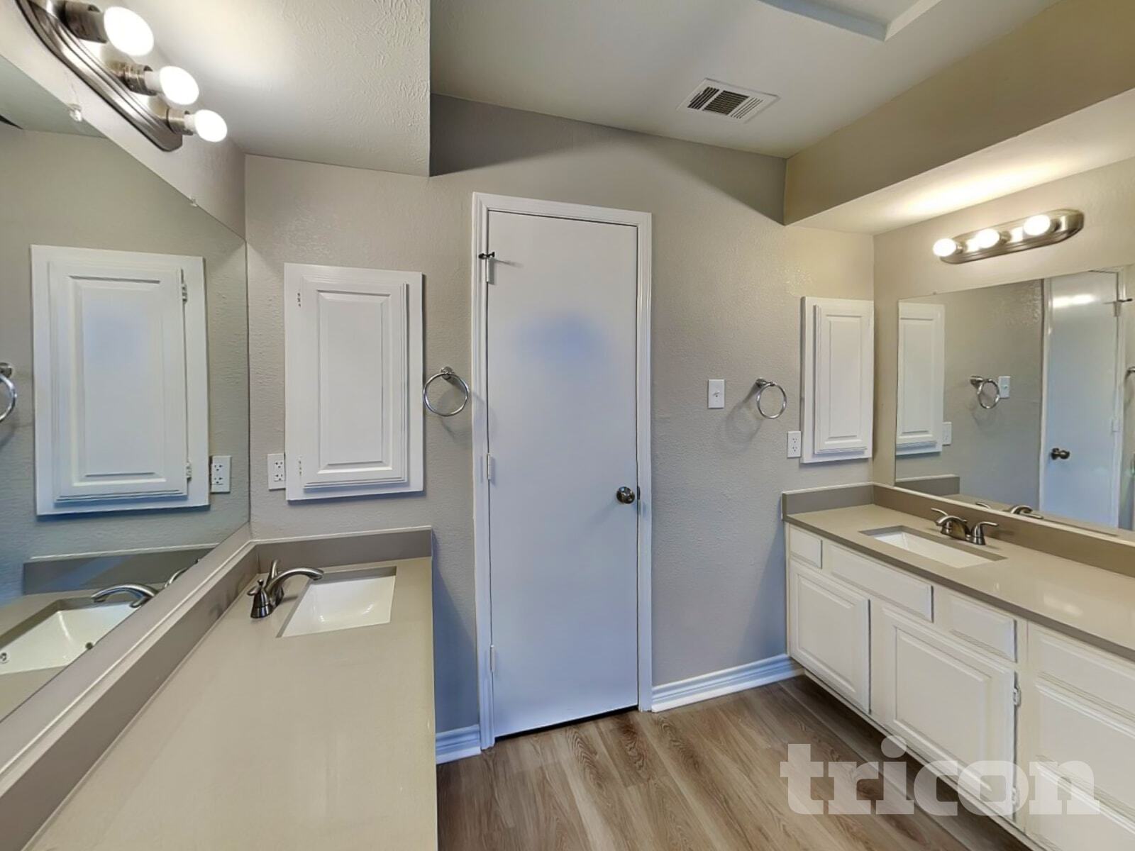 Building Photo - 2124 Glenn Ln