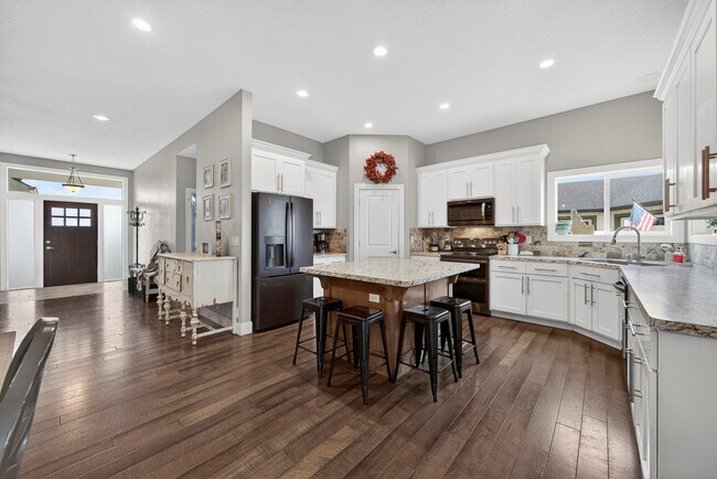 Building Photo - 2110 S Herron Dr