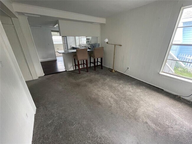 Building Photo - 1708 Ballard Park Dr