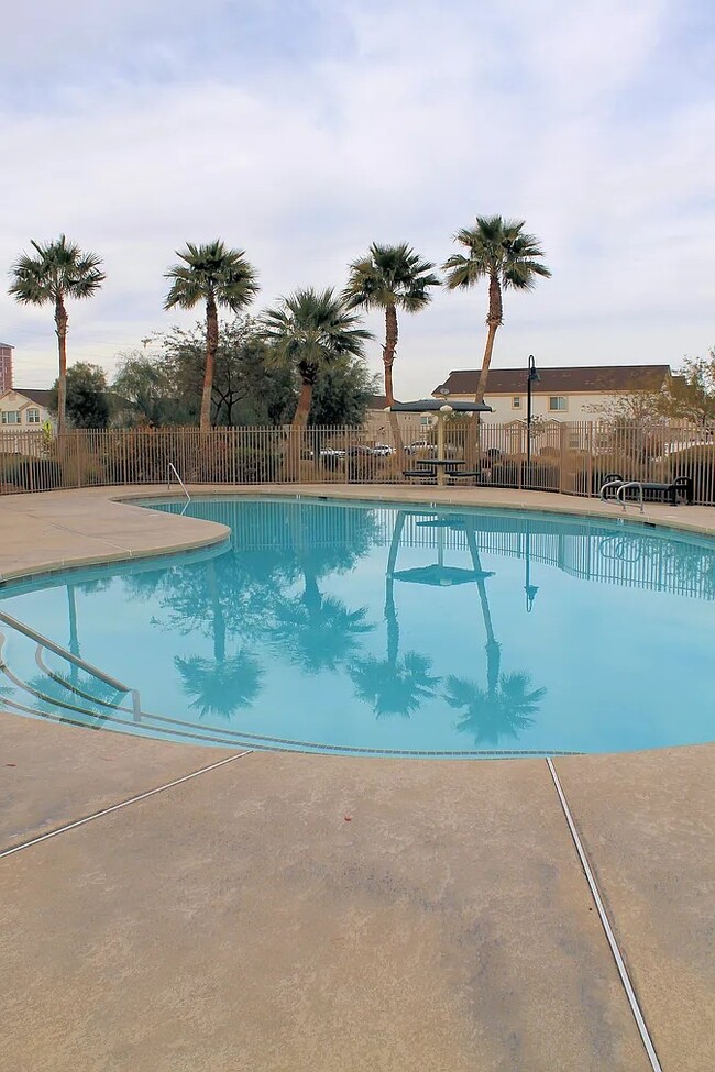 Building Photo - 4817 Straight Flush Dr