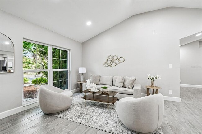 Building Photo - 2 S Treasure Dr