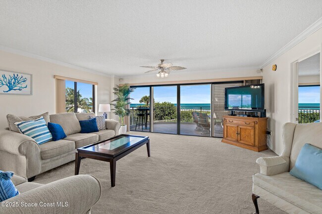 Building Photo - 6770 Ridgewood Ave