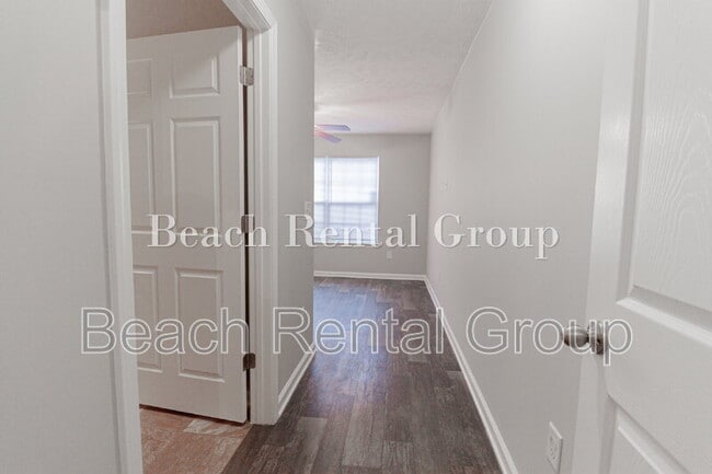 Building Photo - 302 Rung Rd