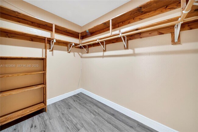 Building Photo - 6864 SW 114th Pl