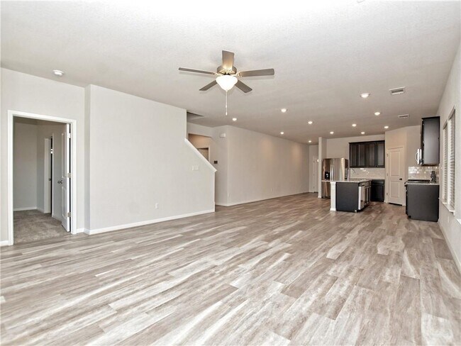 Building Photo - 517 Gabrielle Anne Dr