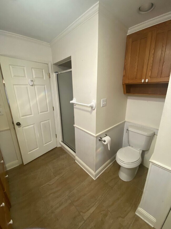 Building Photo - ** Charming 3 Bedroom/2 Bath Blanchard Home **