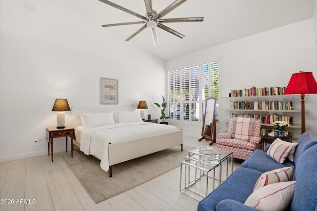 Building Photo - 9458 E Desert Cove Ave