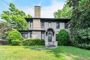 Building Photo - 38 Delmont Dr NE