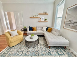 Building Photo - 1014 Washington St