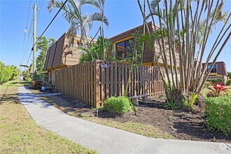 Building Photo - 1625 Park Meadows Dr