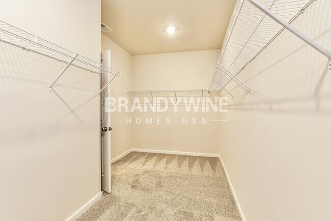 Building Photo - 640 Patmore Dr