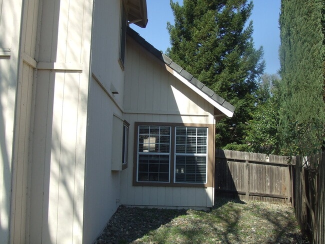 Building Photo - 419 Regency Cir