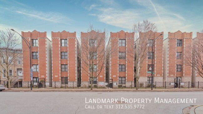 Building Photo - 2329 W Harrison St