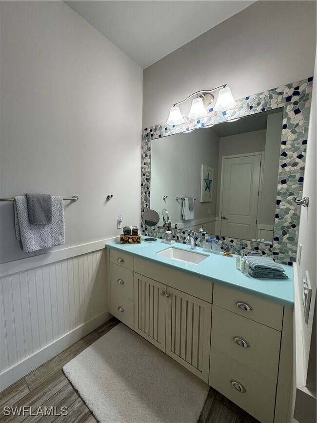 Building Photo - 3127 SE 22nd Pl