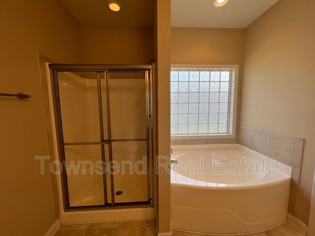 Building Photo - 93 Samuel Nicholas Dr