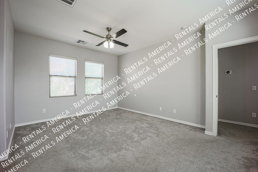 Building Photo - 18830 E Swan Dr