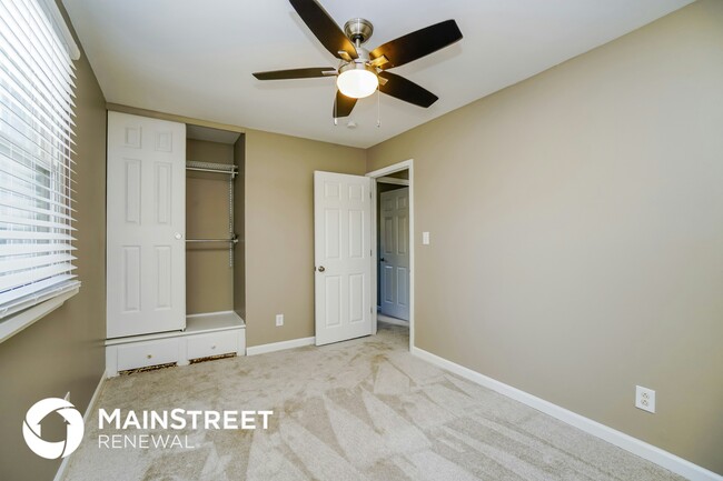 Building Photo - 4239 Wilton Pl