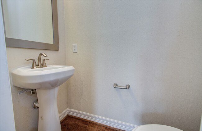 Building Photo - 10804 Brittmoore Oaks Pl