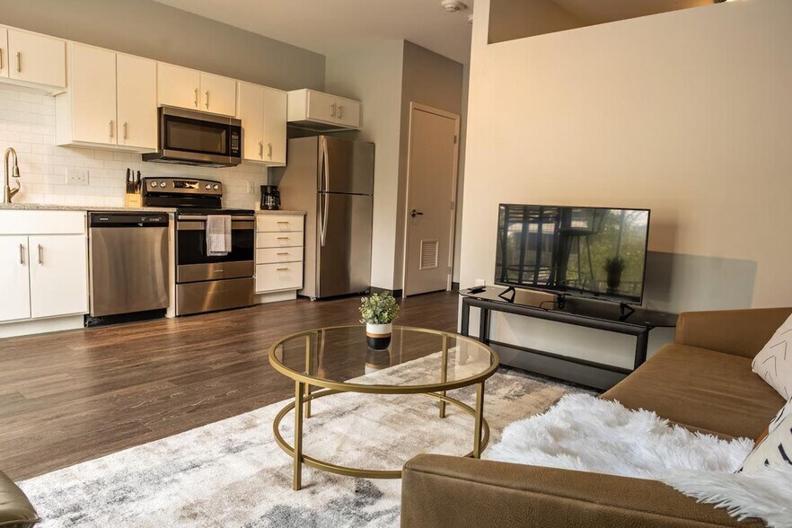 Building Photo - 2301 Ingersoll Ave