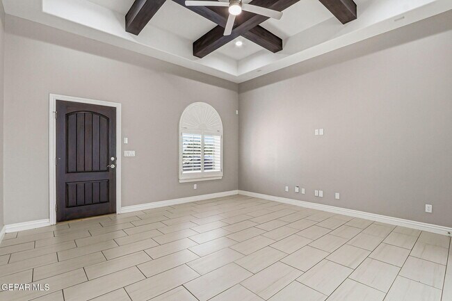 Building Photo - 14925 Tierra Mirage Ave