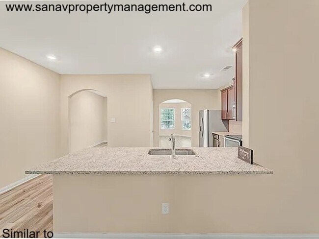 Building Photo - Welcome to Your Dream Home in the Heart of...
