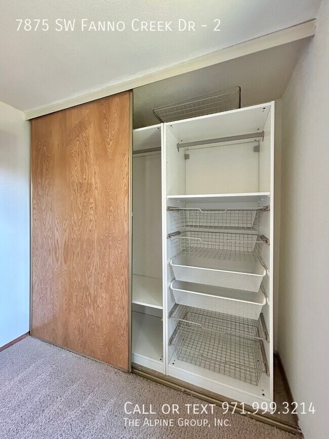 Building Photo - 7875 SW Fanno Creek Dr