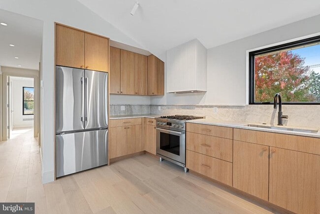 Building Photo - 501 Haddonfield-Berlin Rd