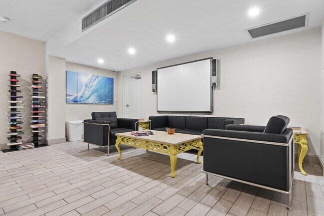 Building Photo - 3580 S Ocean Blvd