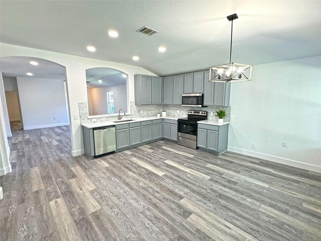 Building Photo - 5201 Bantom Woods Bend
