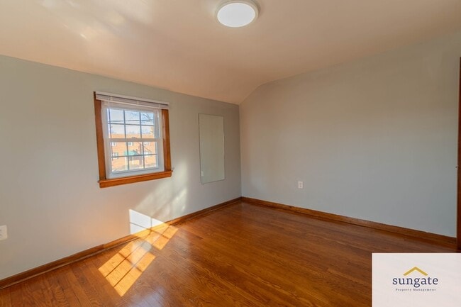 Building Photo - 5615 Queens Chapel Rd