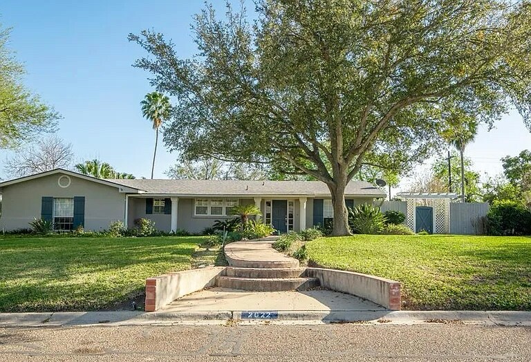 Primary Photo - 2022 Elmwood Dr