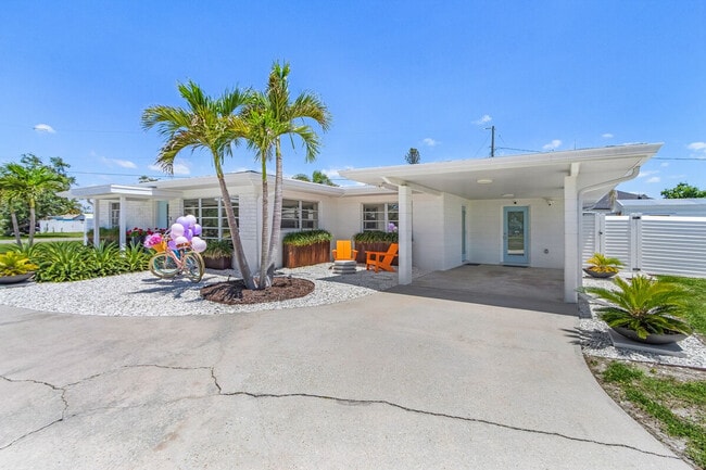 Building Photo - 4891 Heron Rd