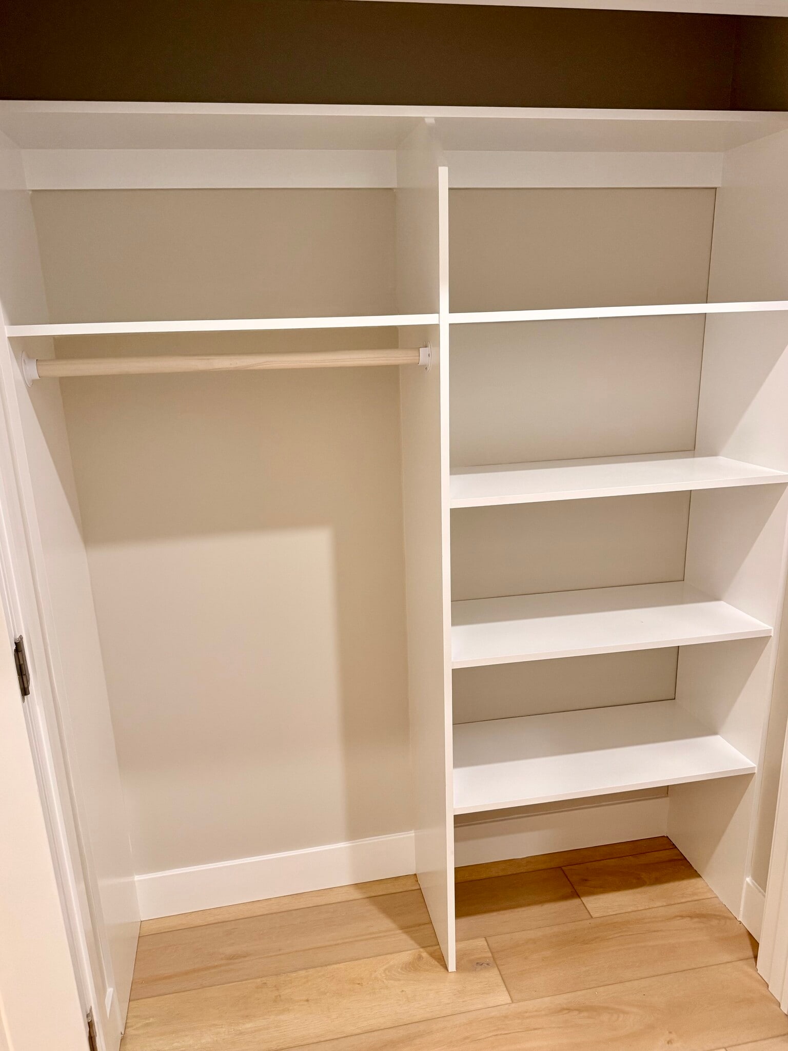 Building Photo - 906 Main St