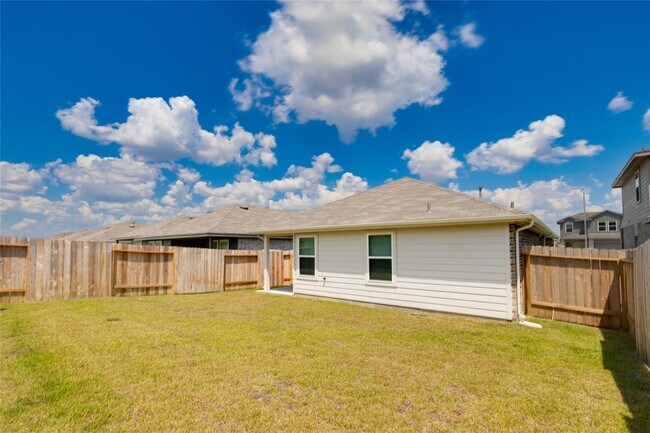 Building Photo - 5706 Simcrest Grove Dr