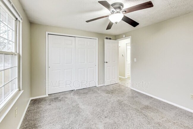 Building Photo - 5310 Shelbyville Rd