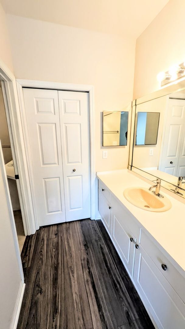 Building Photo - ANNUAL UNFURNISHED 2/1 Condo in Serenade on Palmer Ranch